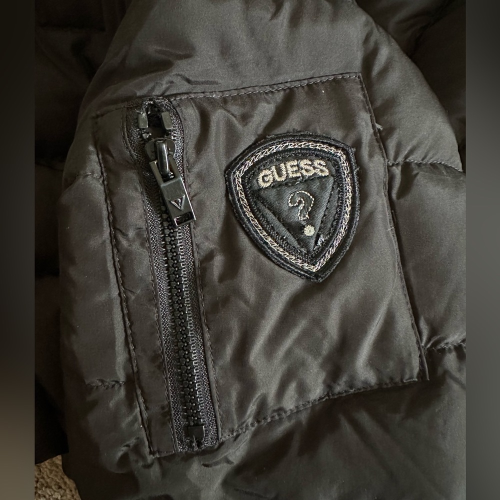 Guess puffer - Picture 11 of 11